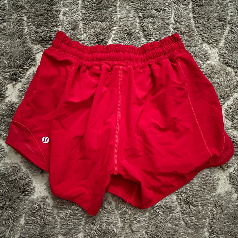 NEVER WORN size 4, 4inch